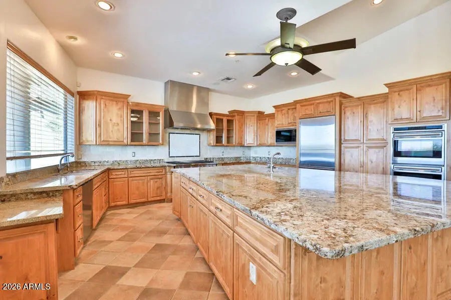 Photo of Listing #6981324