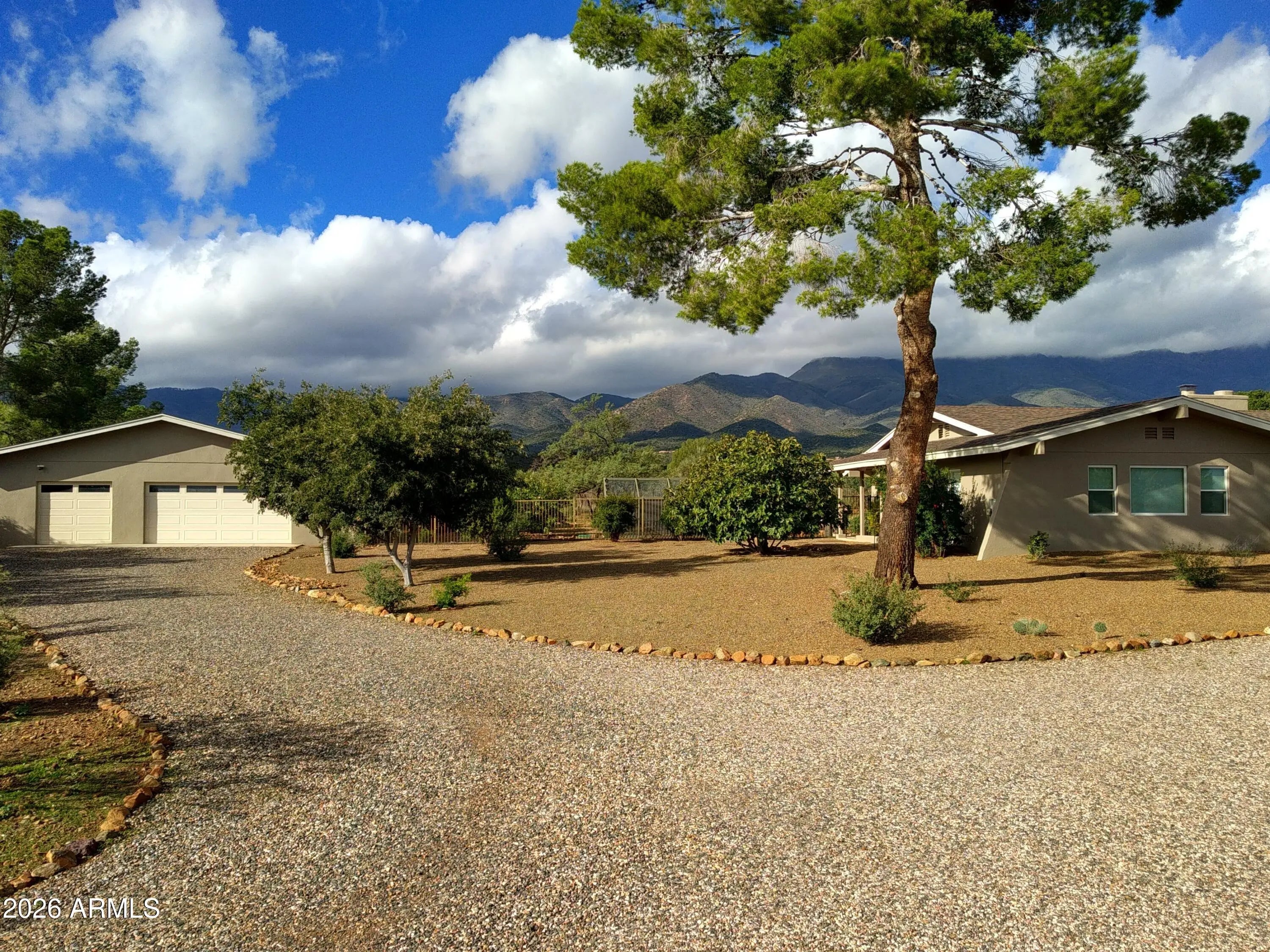 Photo of Listing #6983313