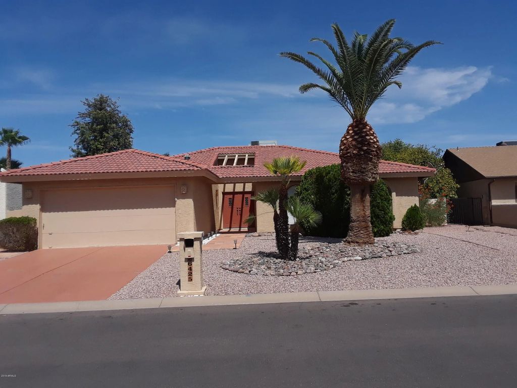 26425 S Truro Drive, Sun Lakes