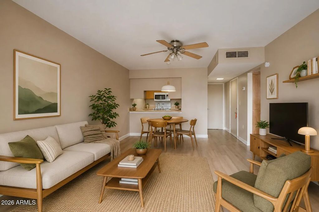 3033 E Devonshire Avenue (unit 3032), Phoenix