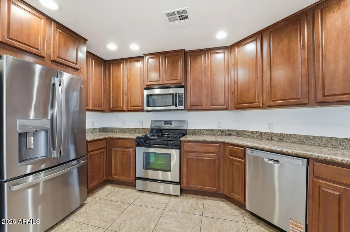 Photo of Listing #6981881