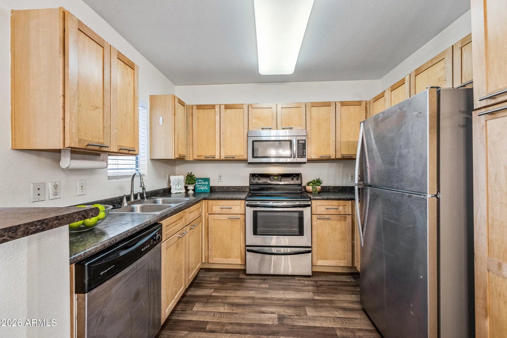 1295 N Ash Street (unit Apt 617), Gilbert