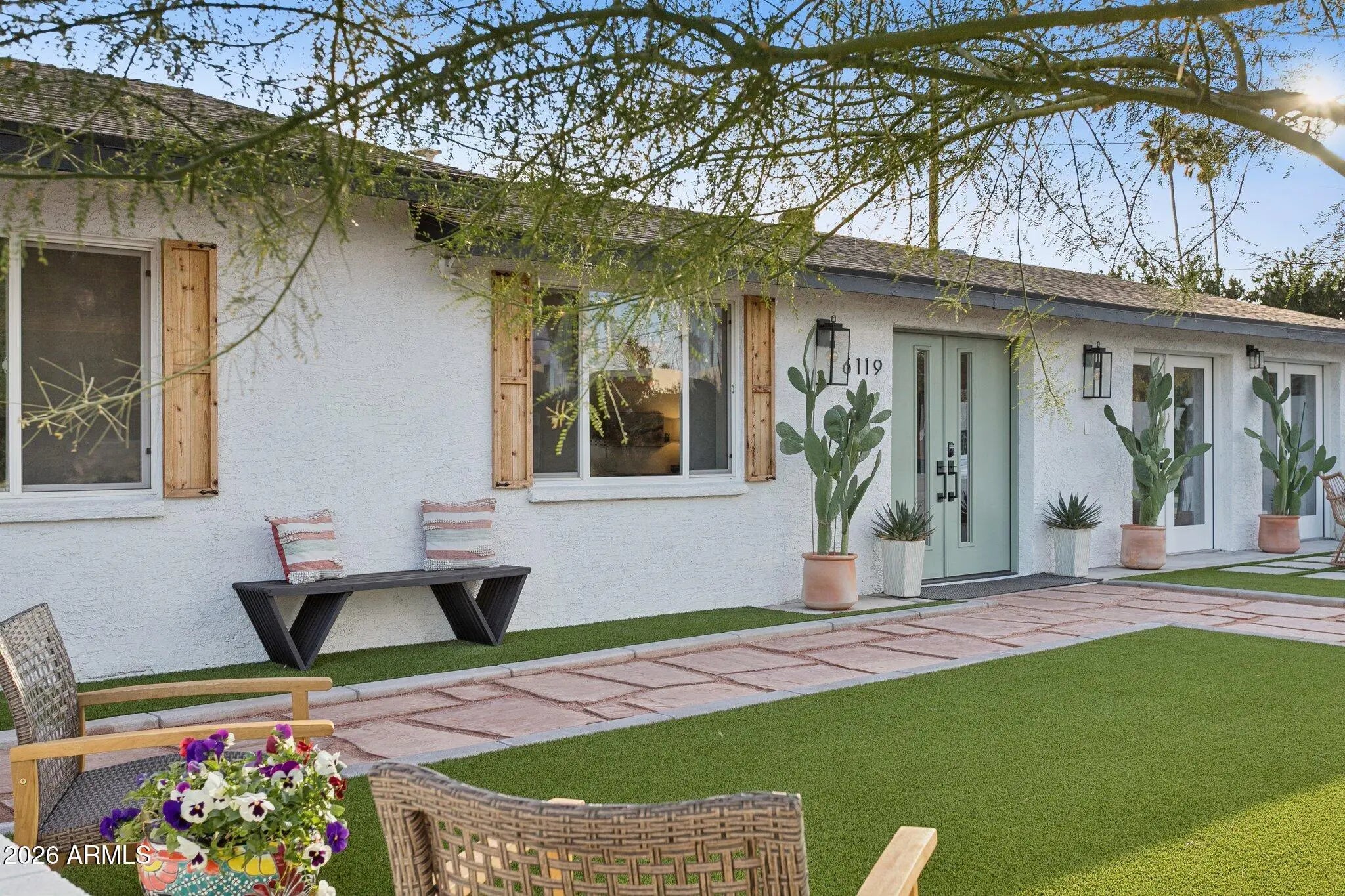 Photo of Listing #6986693