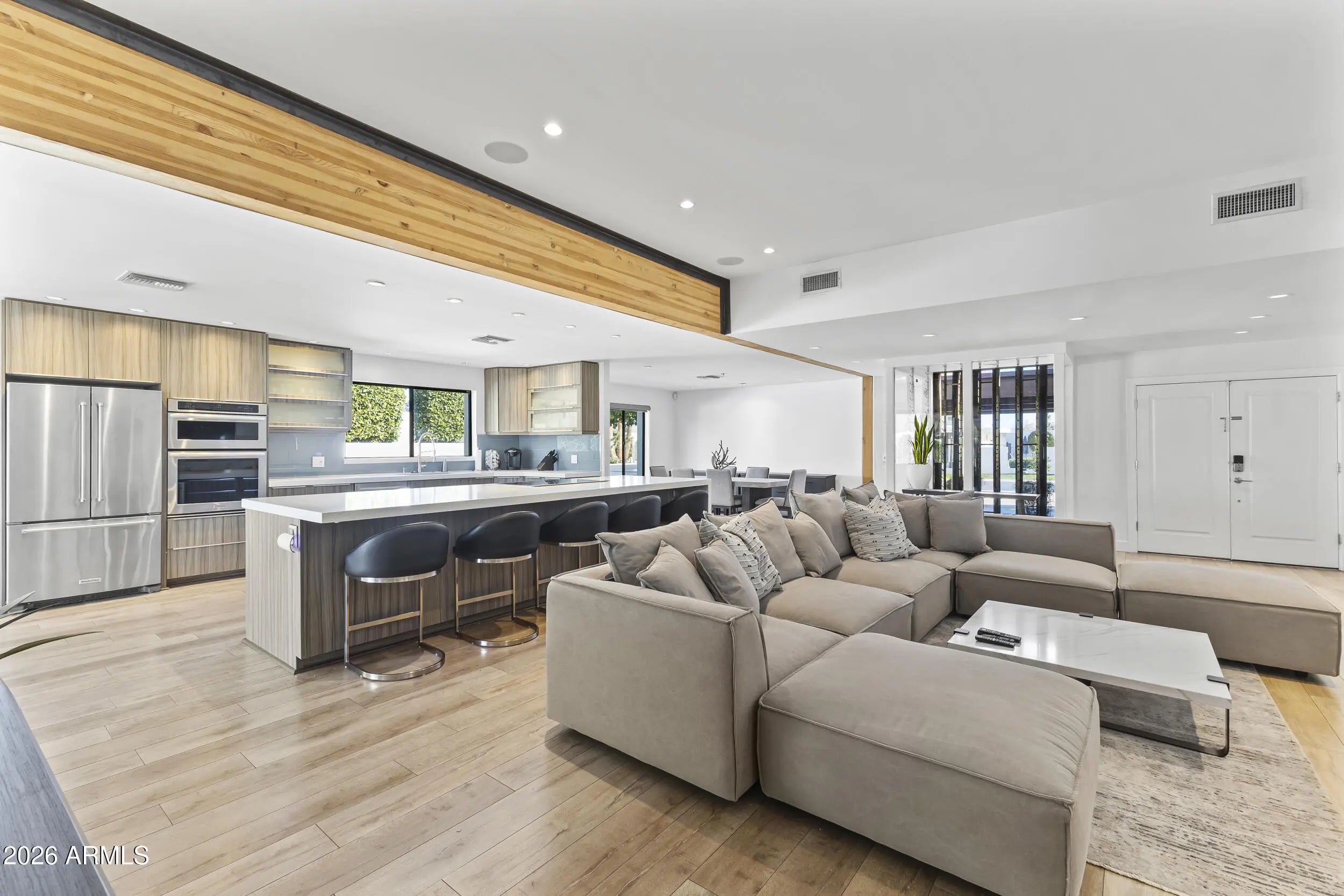 Photo of Listing #6982407