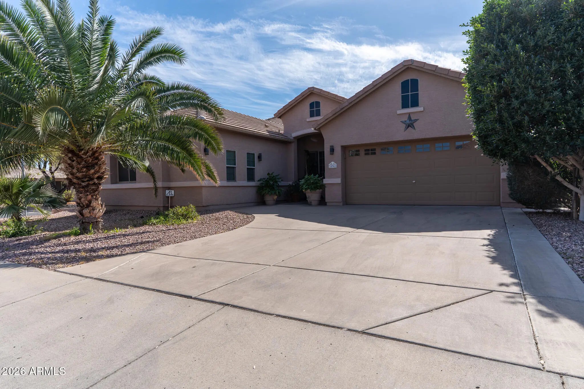 Photo of Listing #6982559