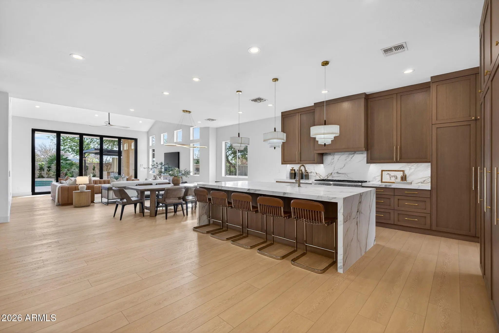 Photo of Listing #6983106