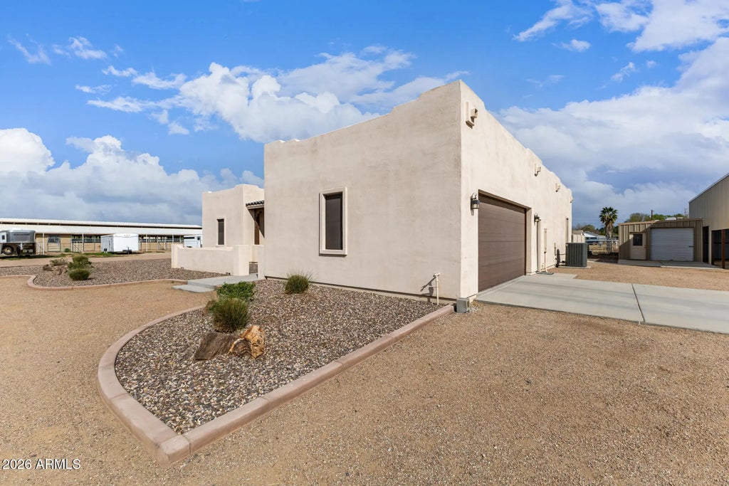 17524 E Brooks Farm Road, Gilbert