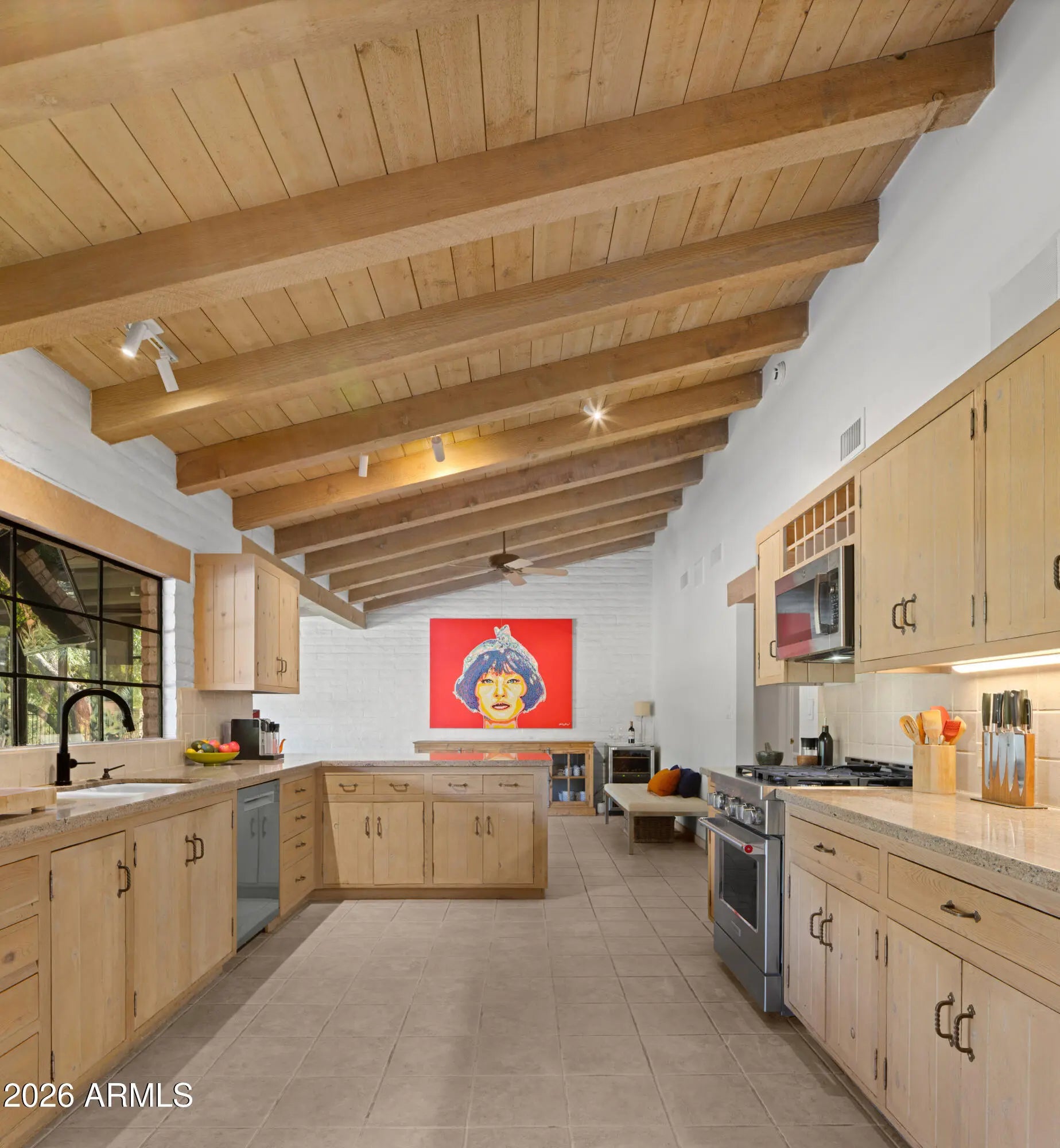 Photo of Listing #6996136