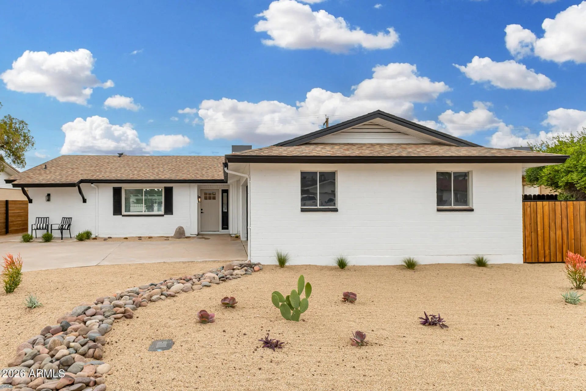 Photo of Listing #6982895