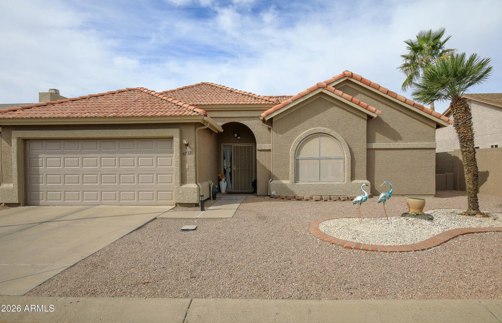 6782 S Pebble Beach Drive, Chandler