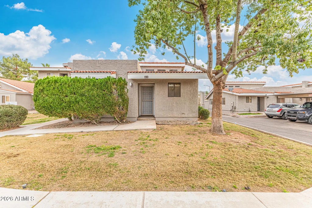 413 E Cullumber Avenue (unit B), Gilbert