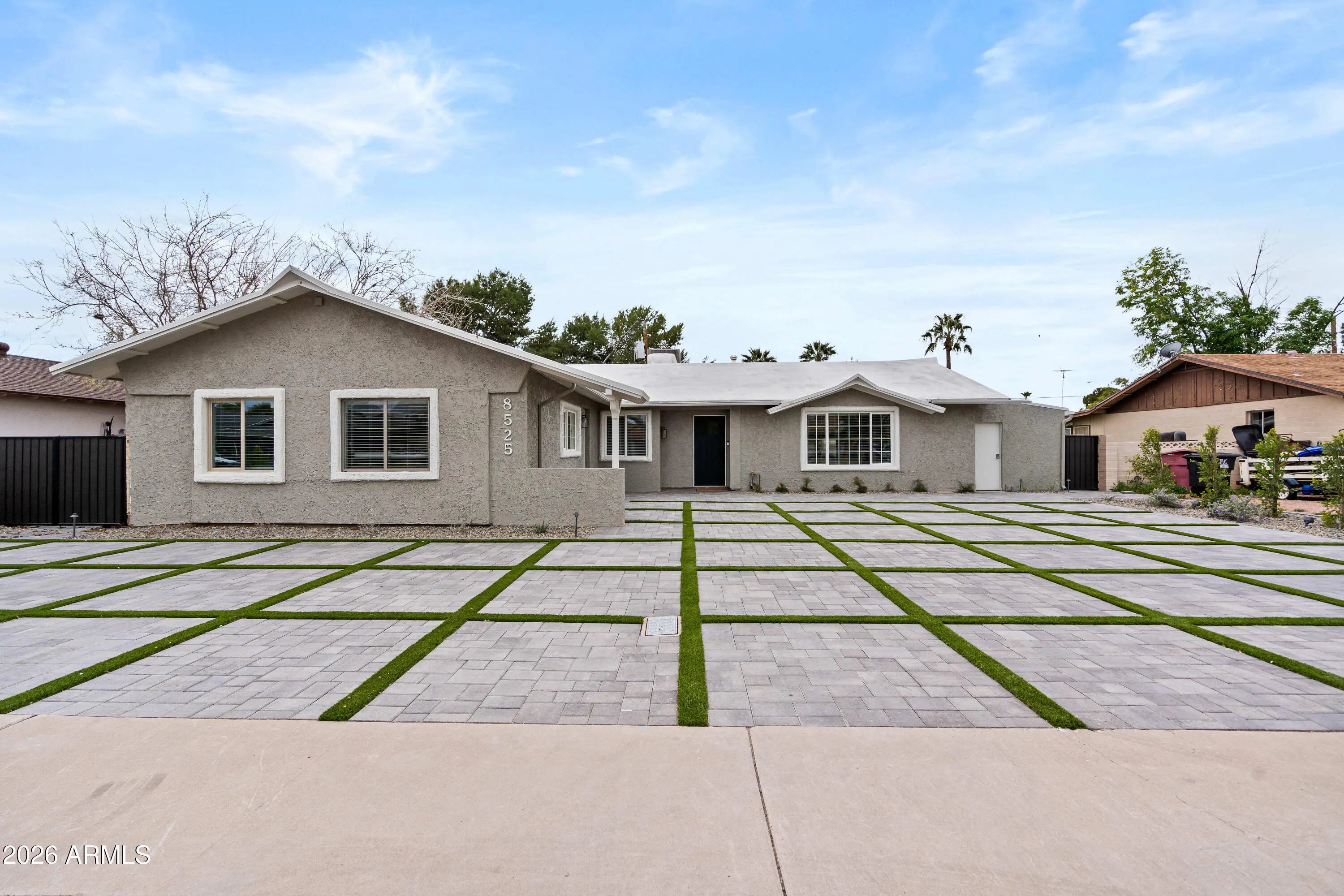 Photo of Listing #6996753