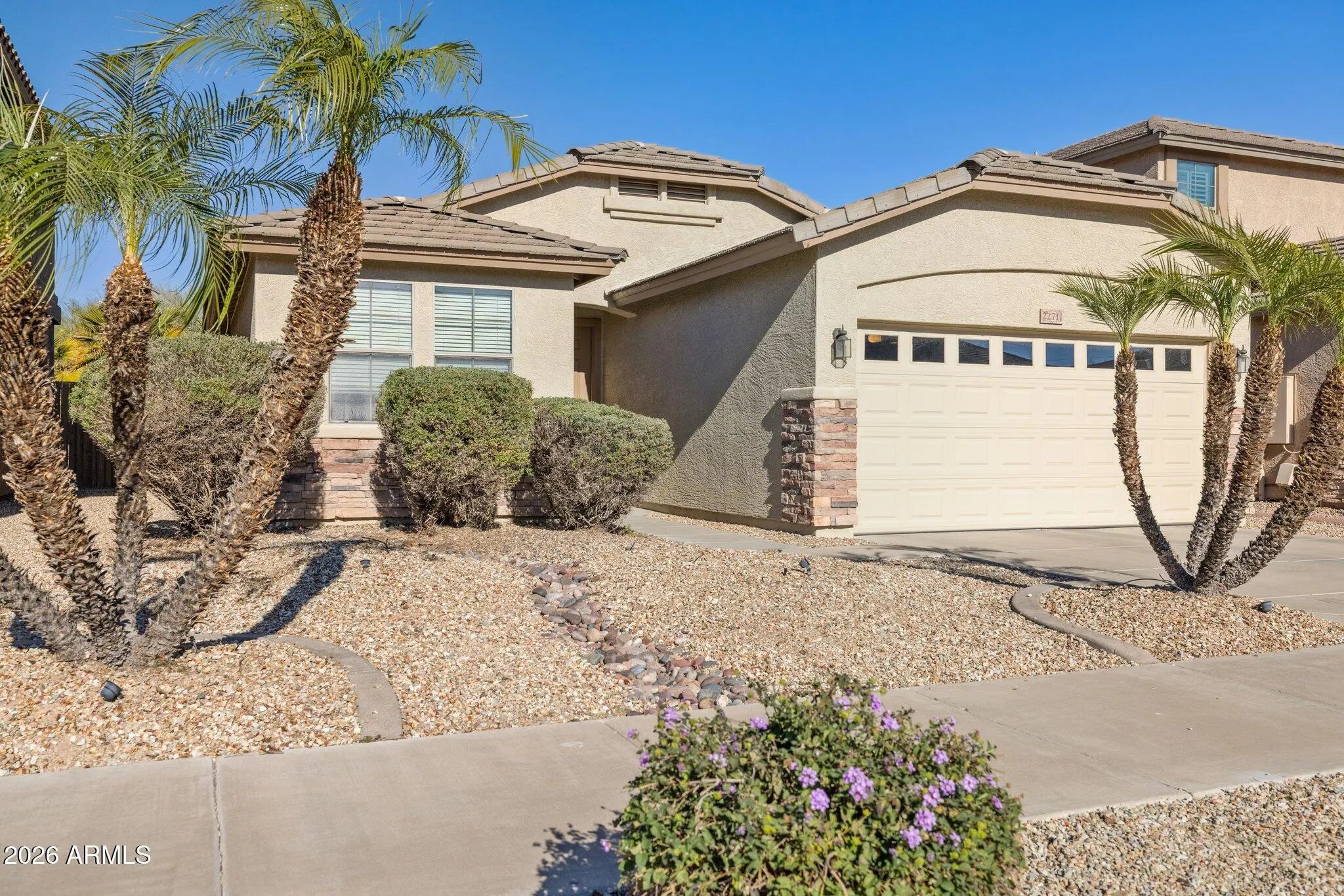 Photo of Listing #6984540