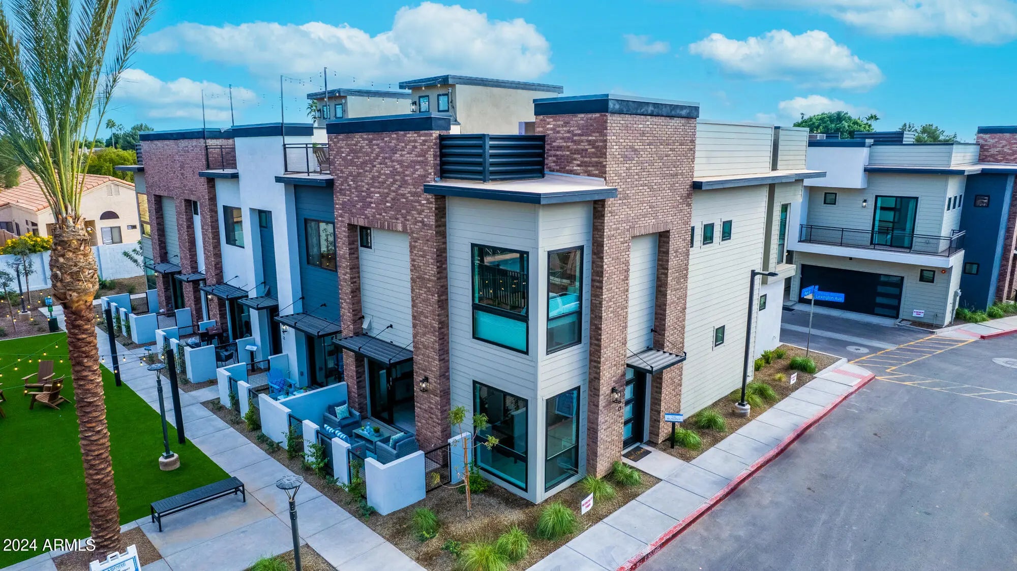 Photo of Listing #6984912