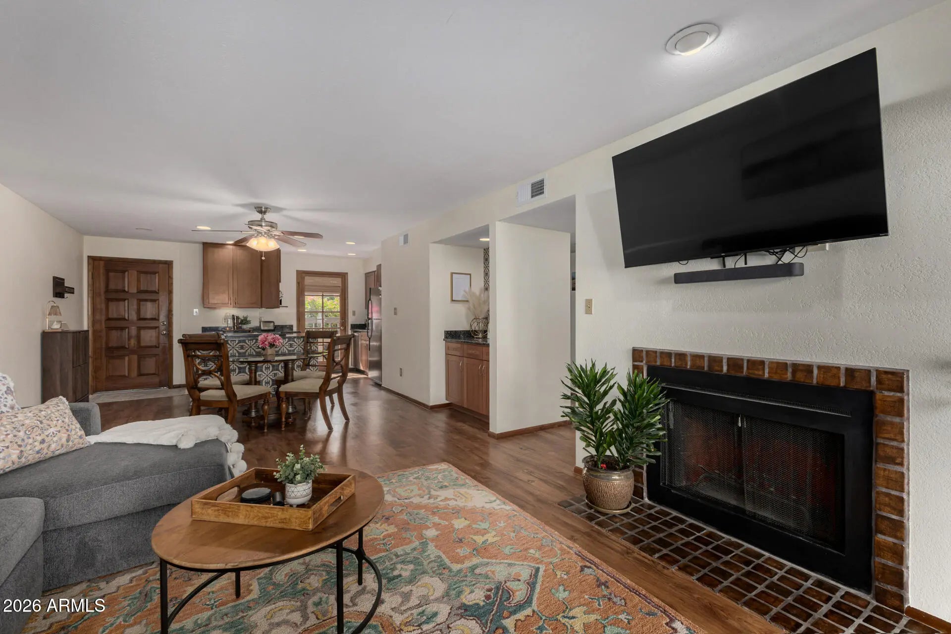 Photo of Listing #6984404