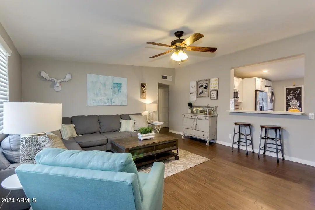 Photo of Listing #6984336