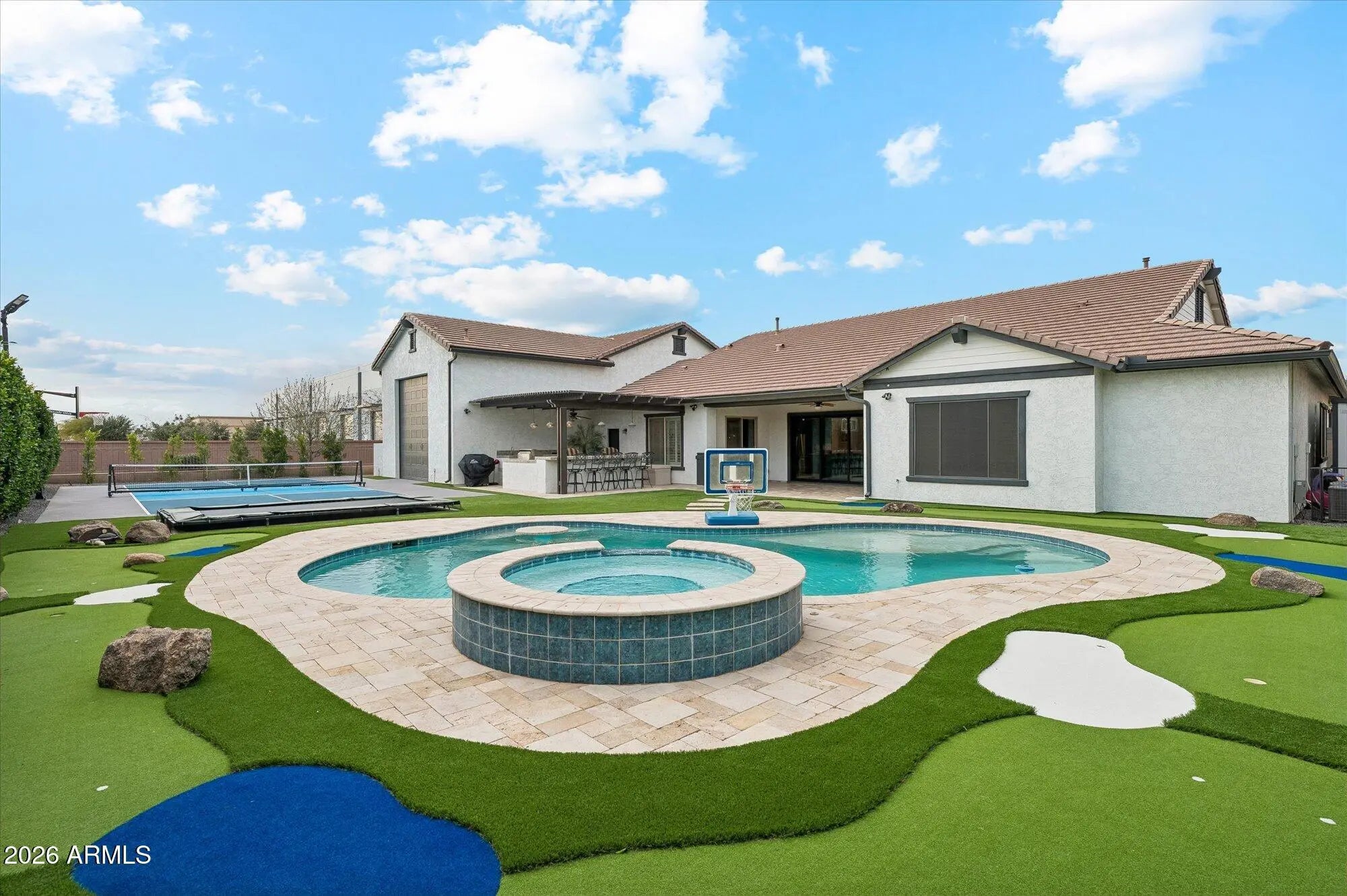 Photo of Listing #6984812