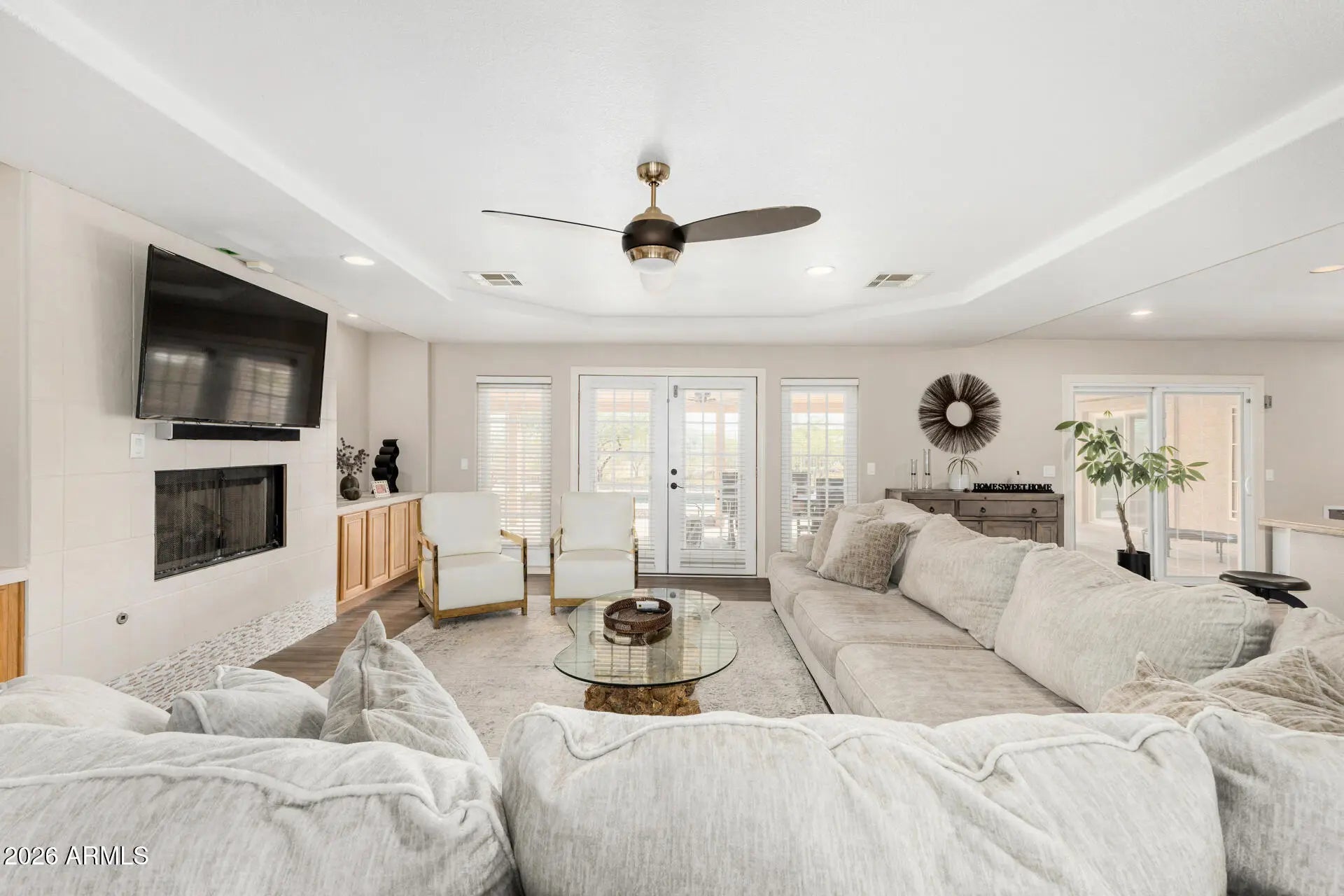 Photo of Listing #6989903