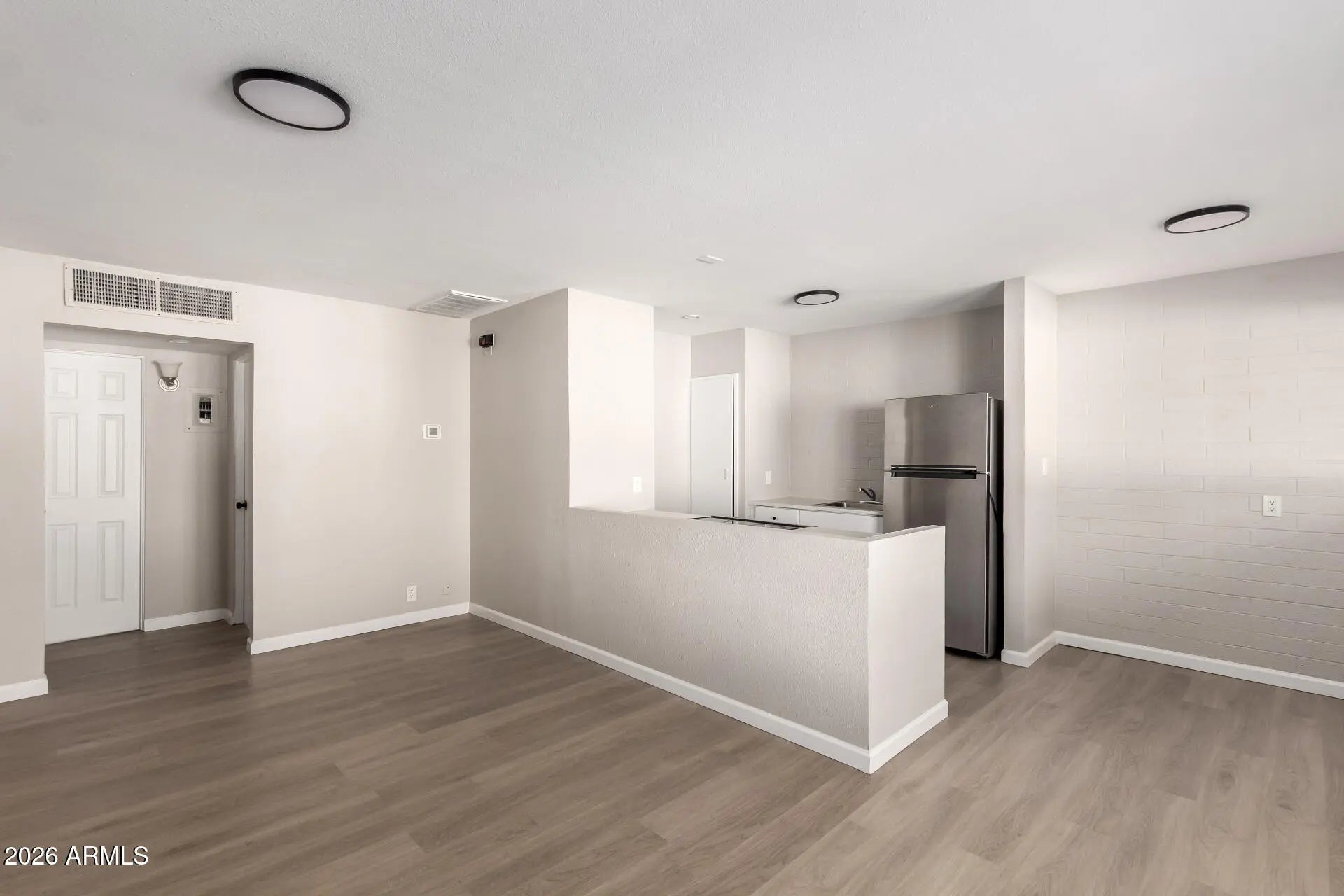 Photo of Listing #6984813