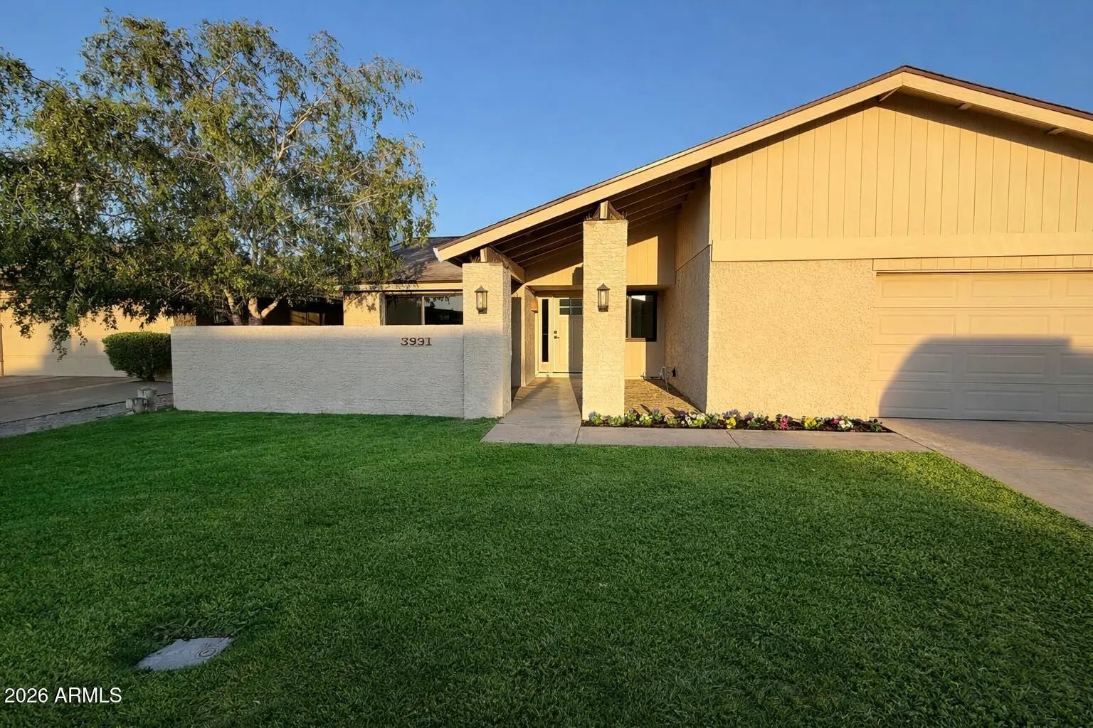 Photo of Listing #6989668