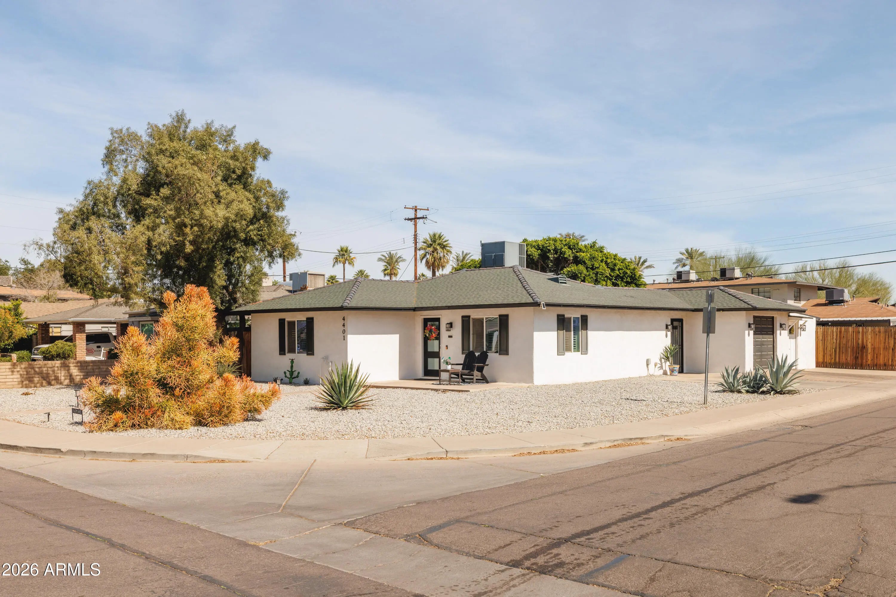 Photo of Listing #7000152