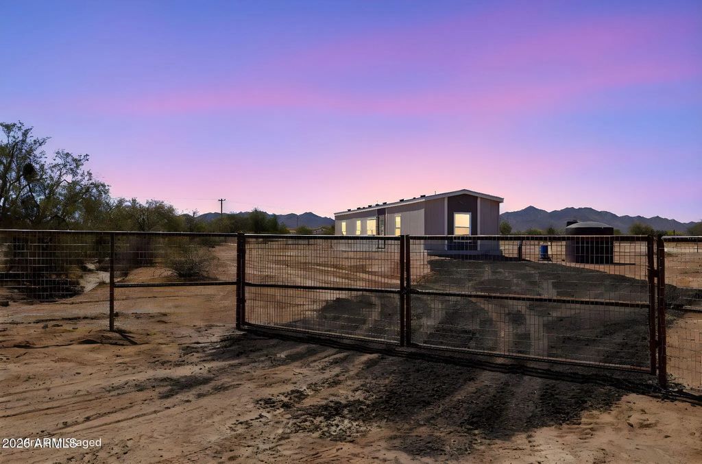 50044 W Century Road, Maricopa