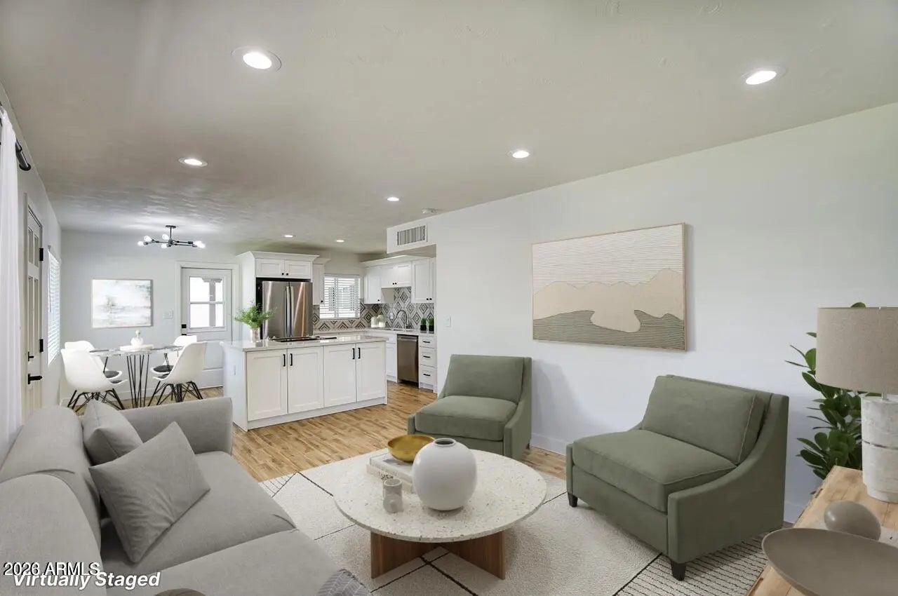 Photo of Listing #6986070