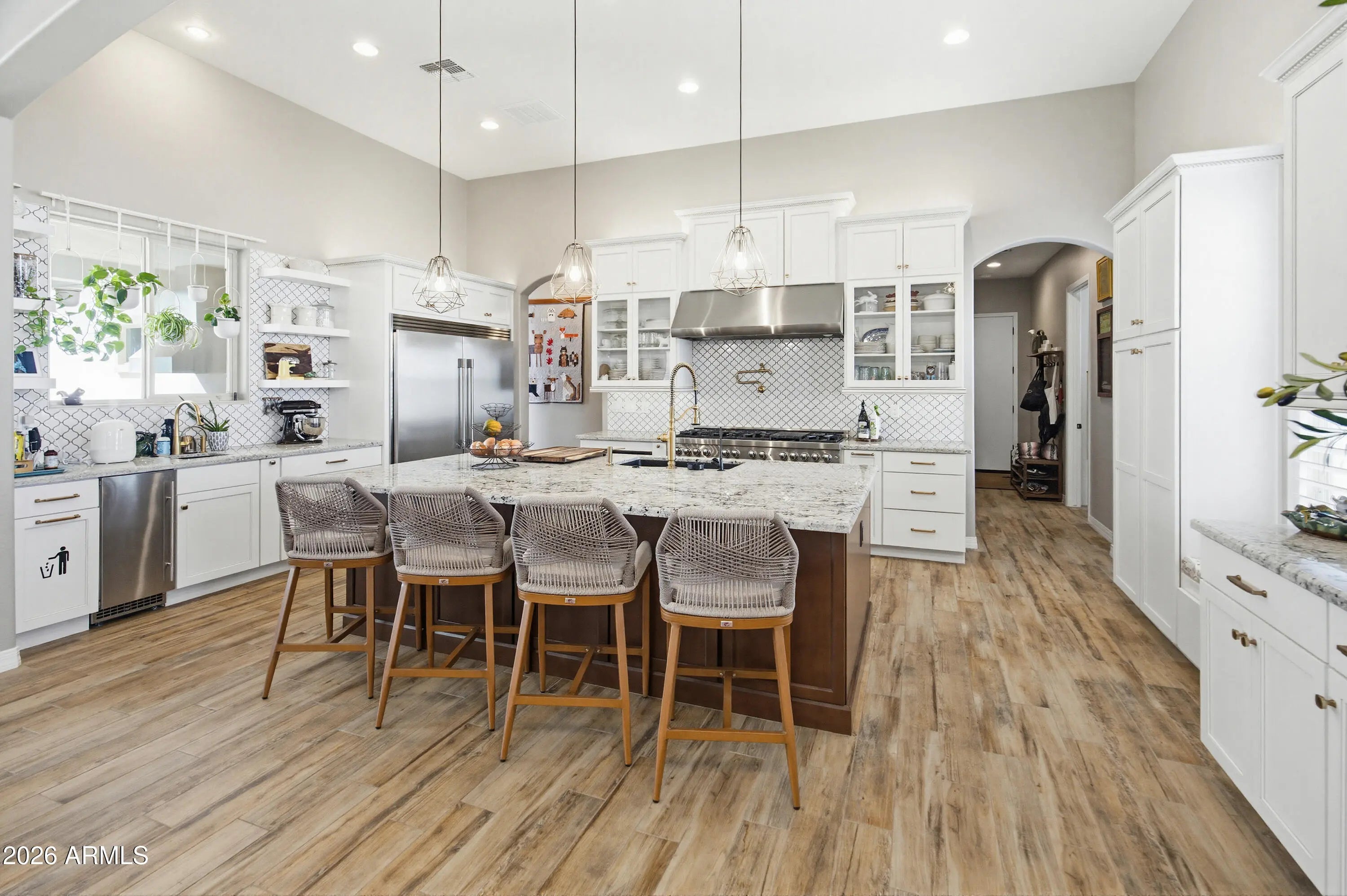 Photo of Listing #6990151