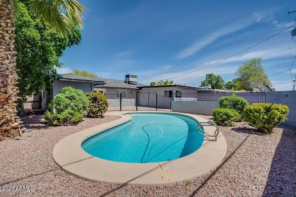 543 W 19th Street, Tempe