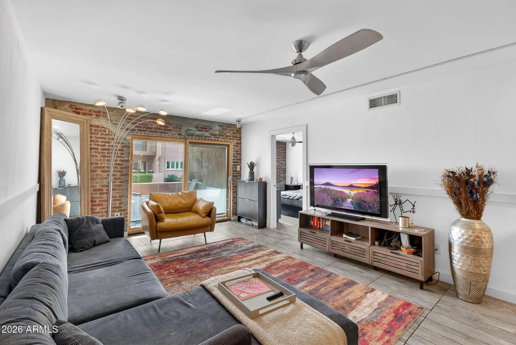 Photo of Listing #6985461