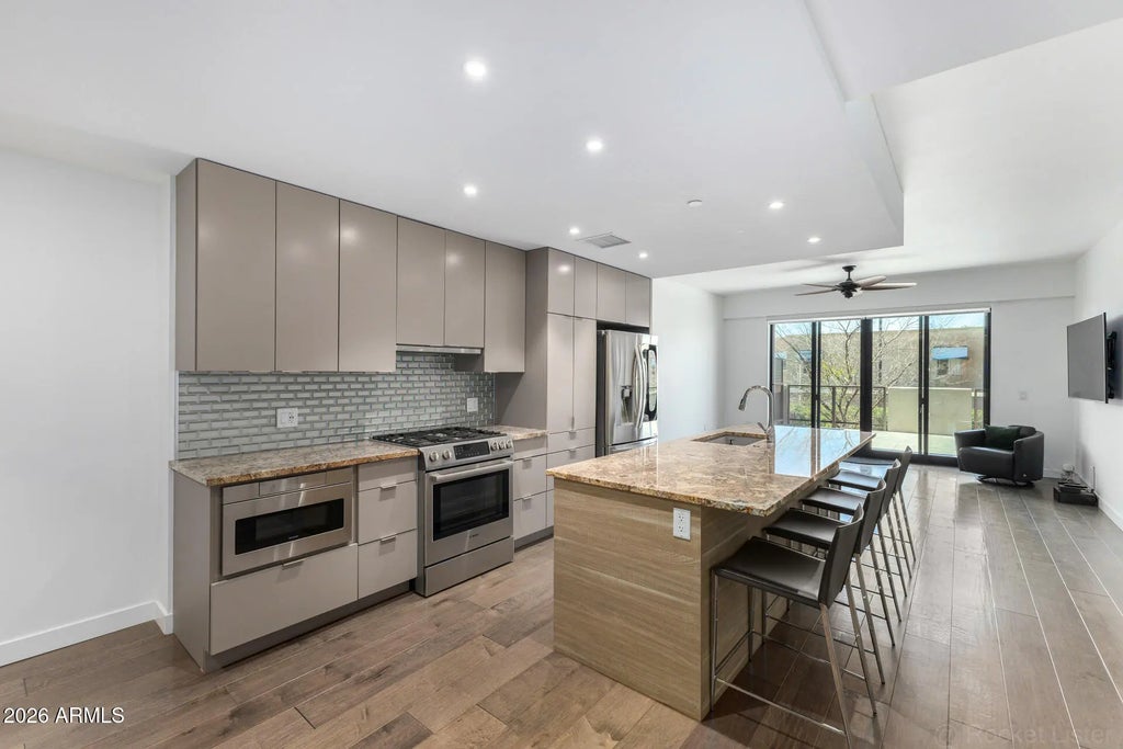 2300 E Campbell Avenue (unit 104), Phoenix