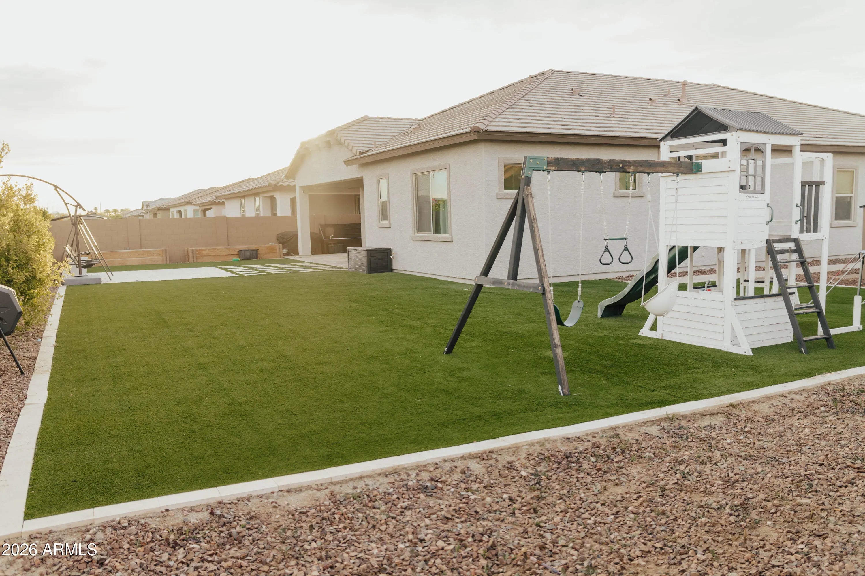 Photo of Listing #6986093