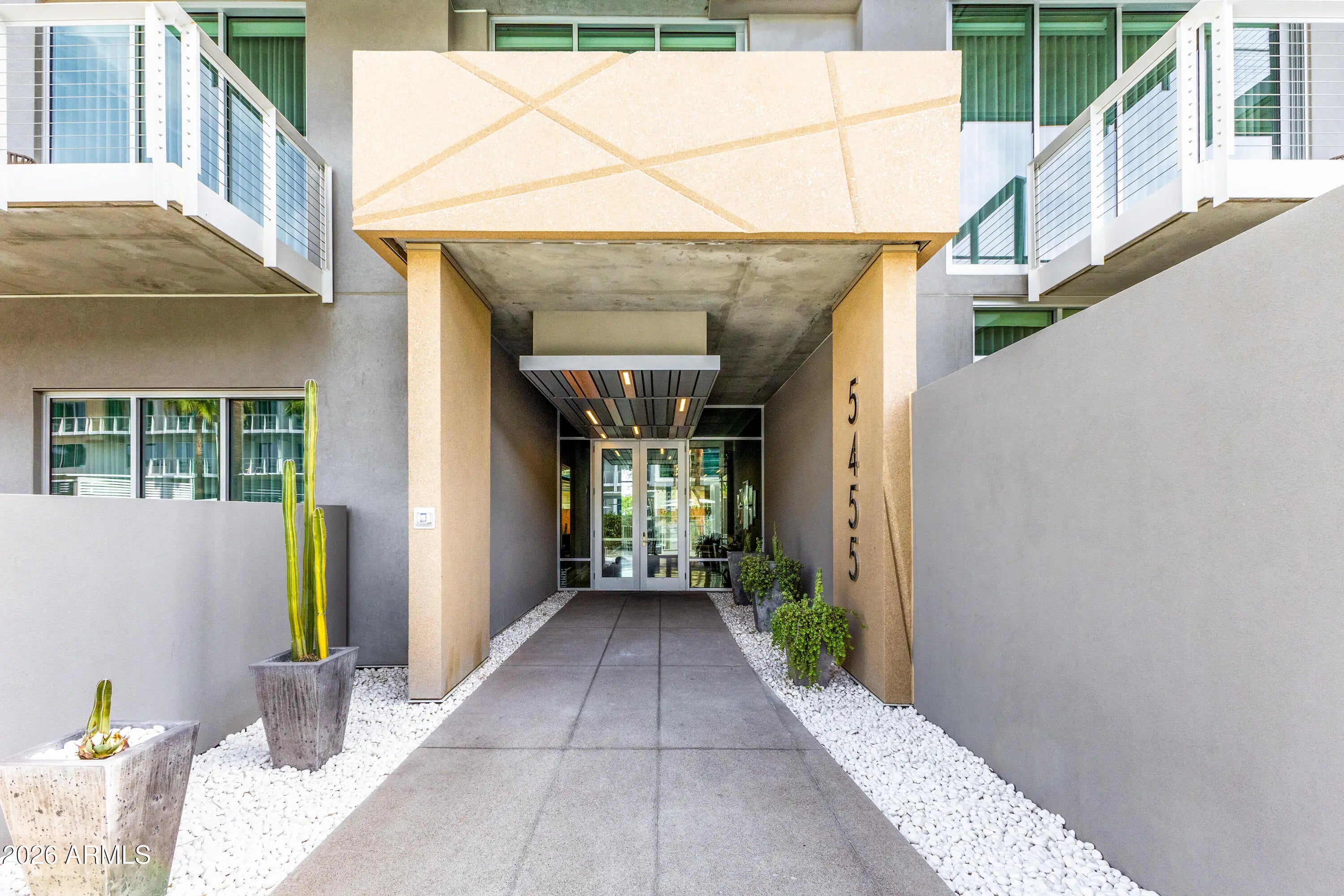 Photo of Listing #7004488