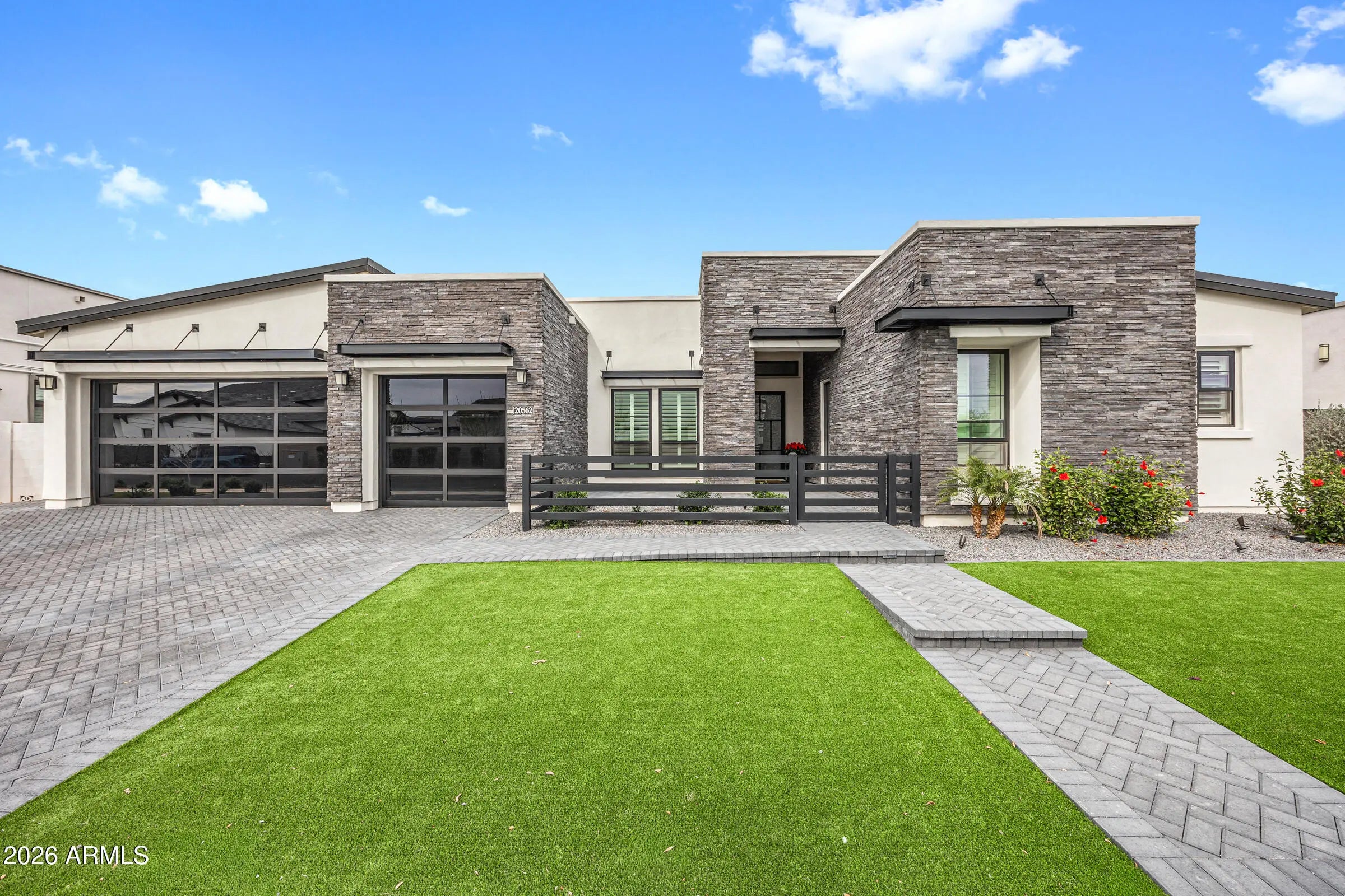 Photo of Listing #6986214