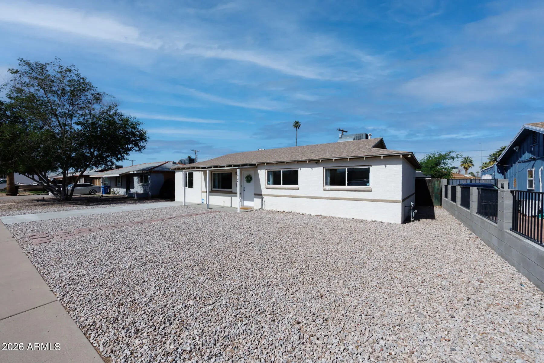 Photo of Listing #6990352