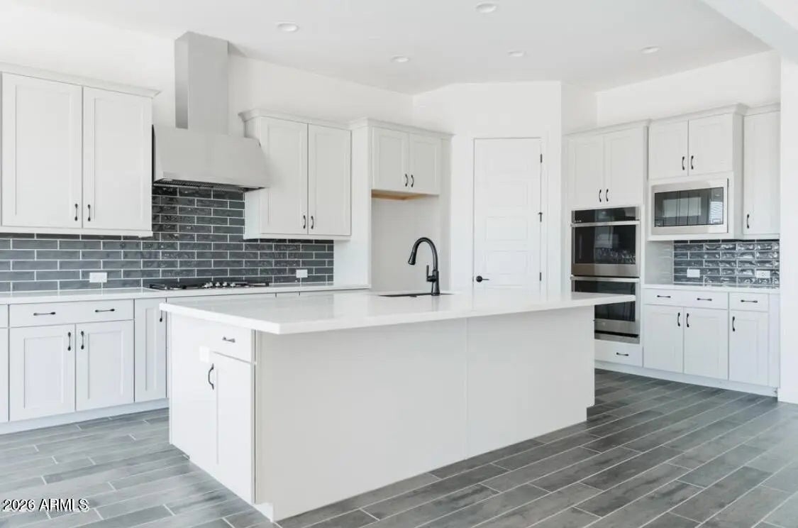 Photo of Listing #6986861