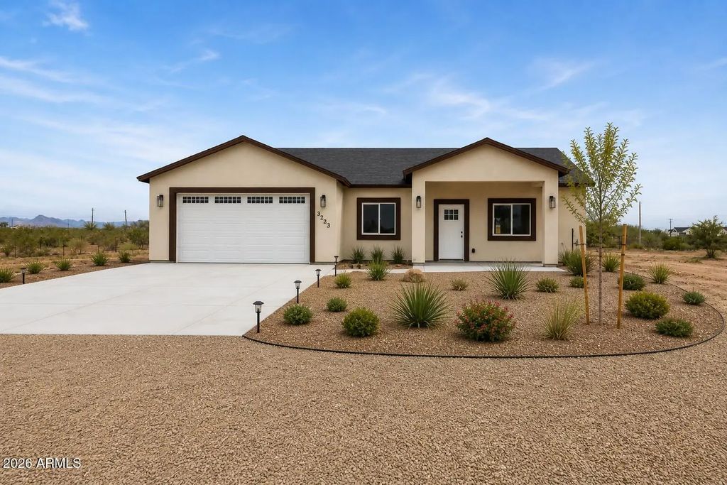 3233 N 374th Avenue, Tonopah