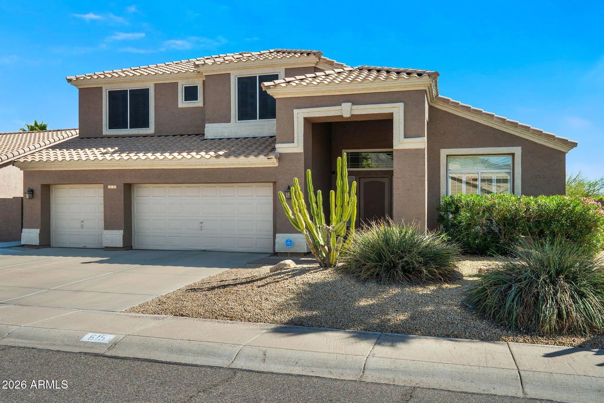 Photo of Listing #6989557