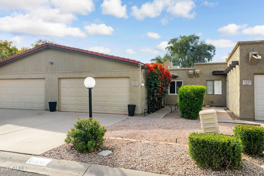 1231 E Bluebell Lane, Tempe