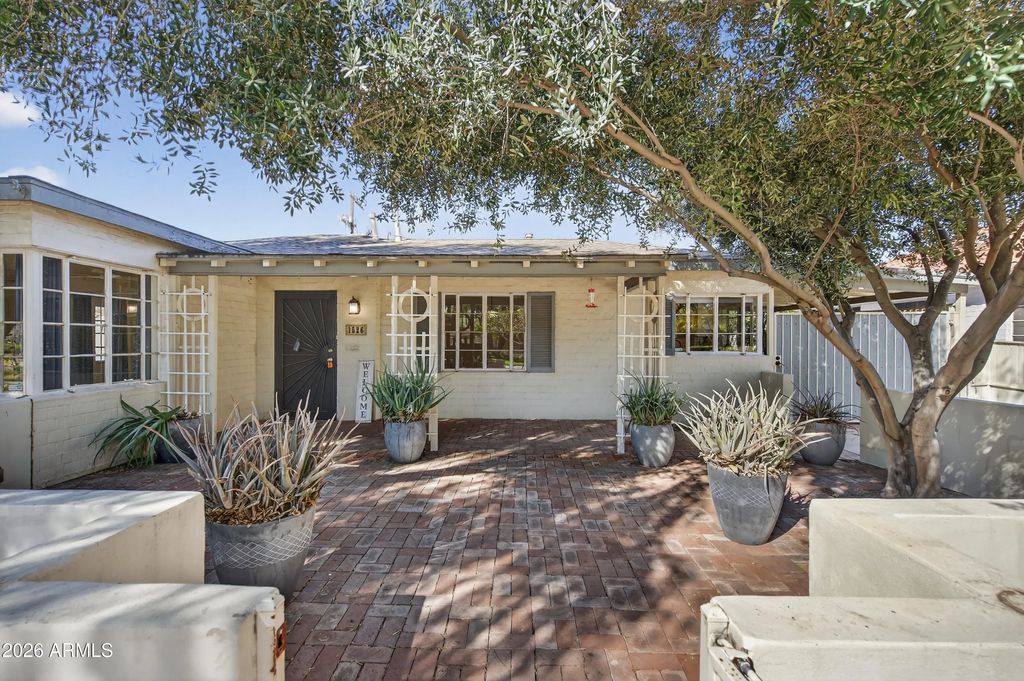 1526 W Wilshire Drive, Phoenix