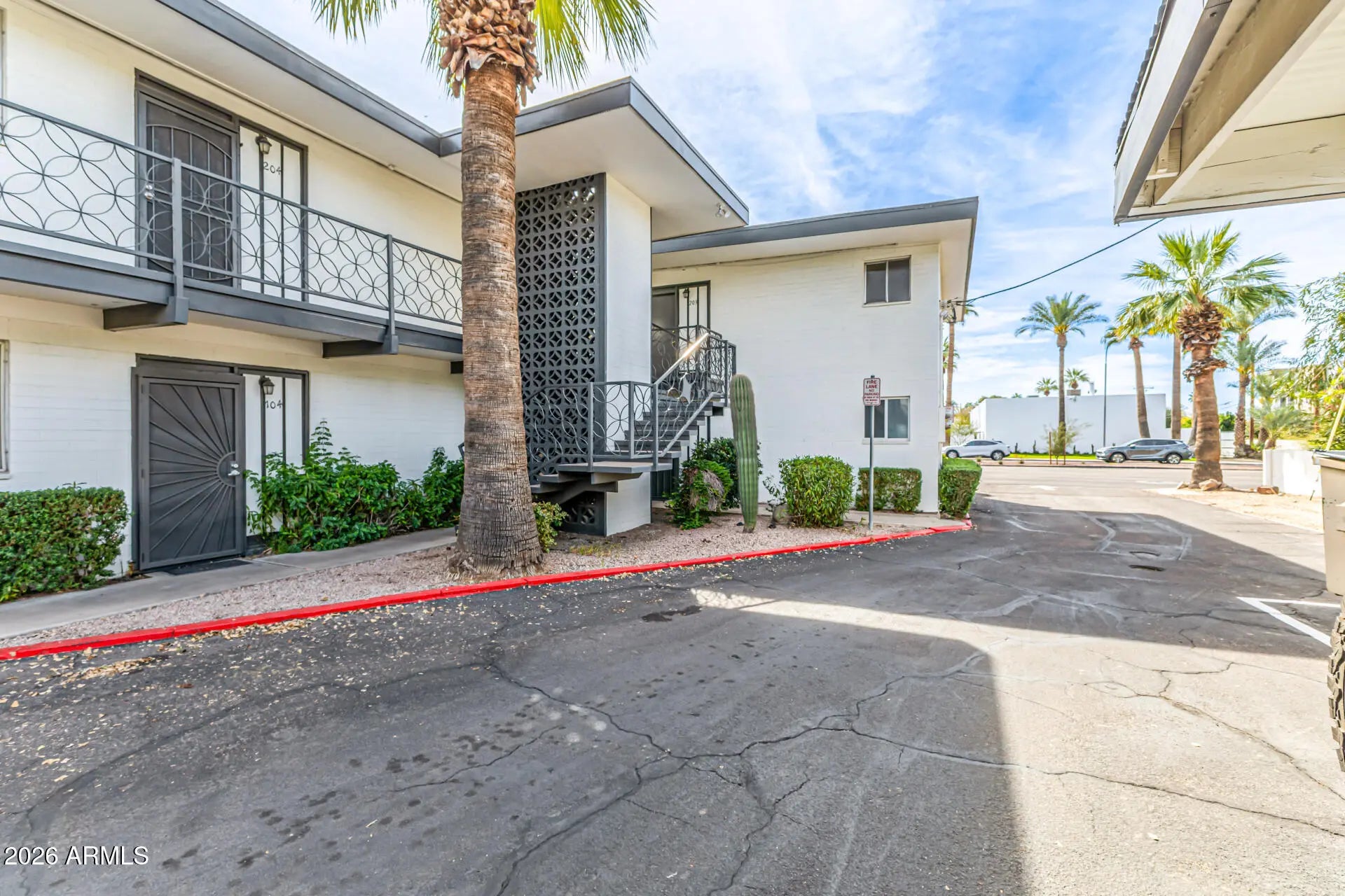 Photo of Listing #6991871