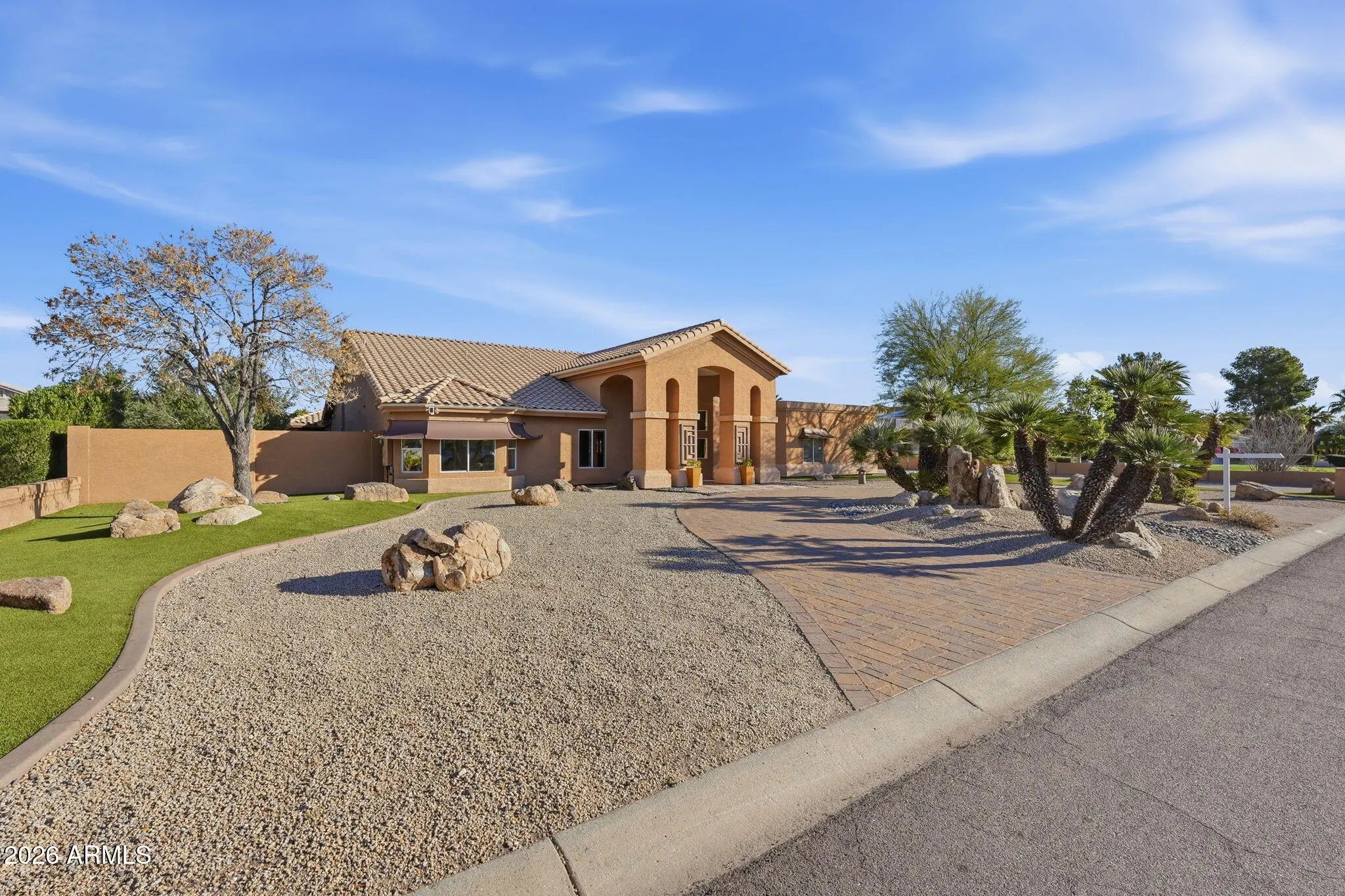 Photo of Listing #6988070