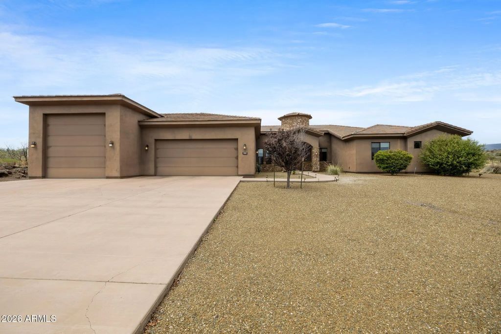 15035 E Countryside Road, Mayer