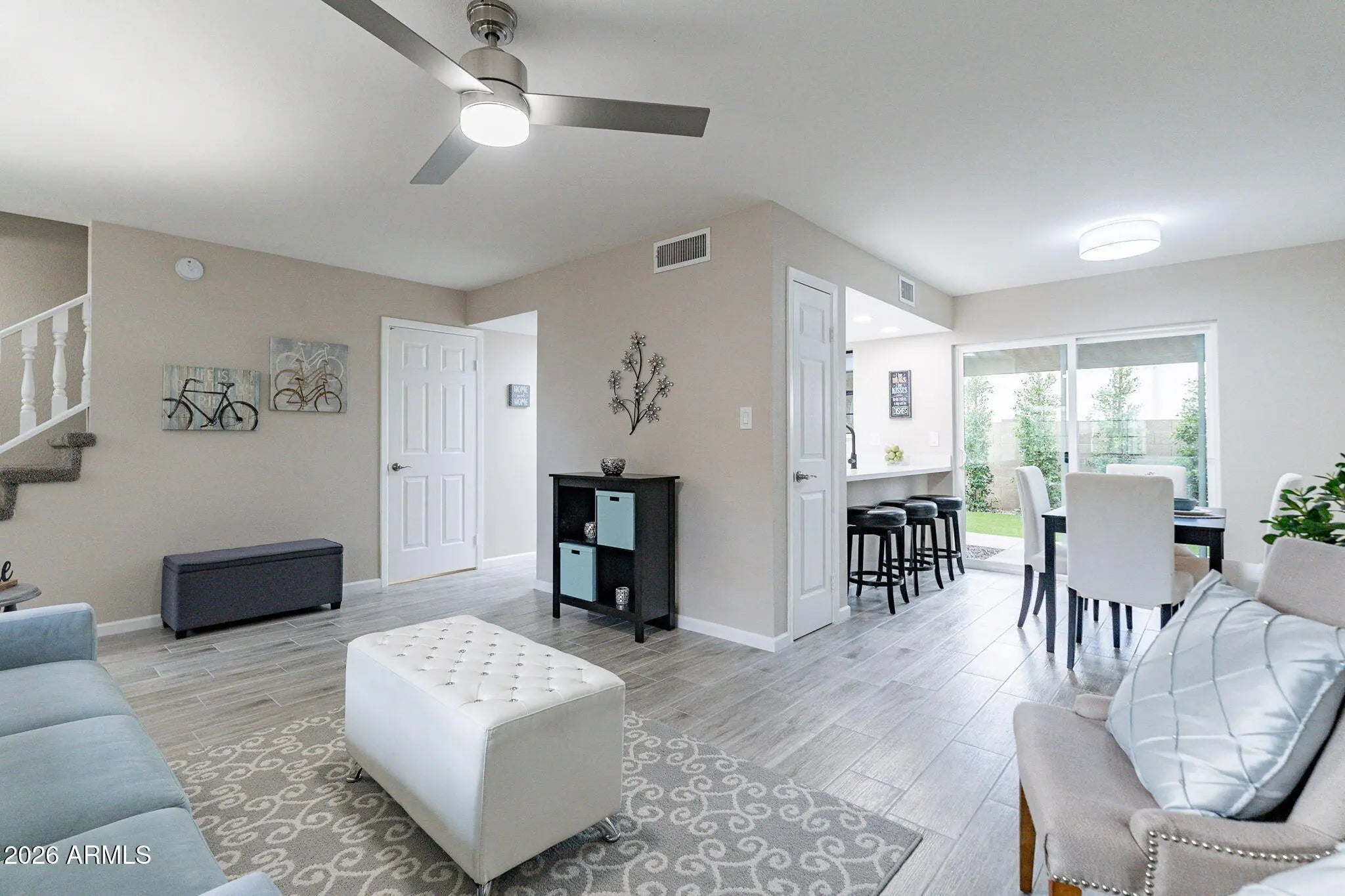 Photo of Listing #6990008