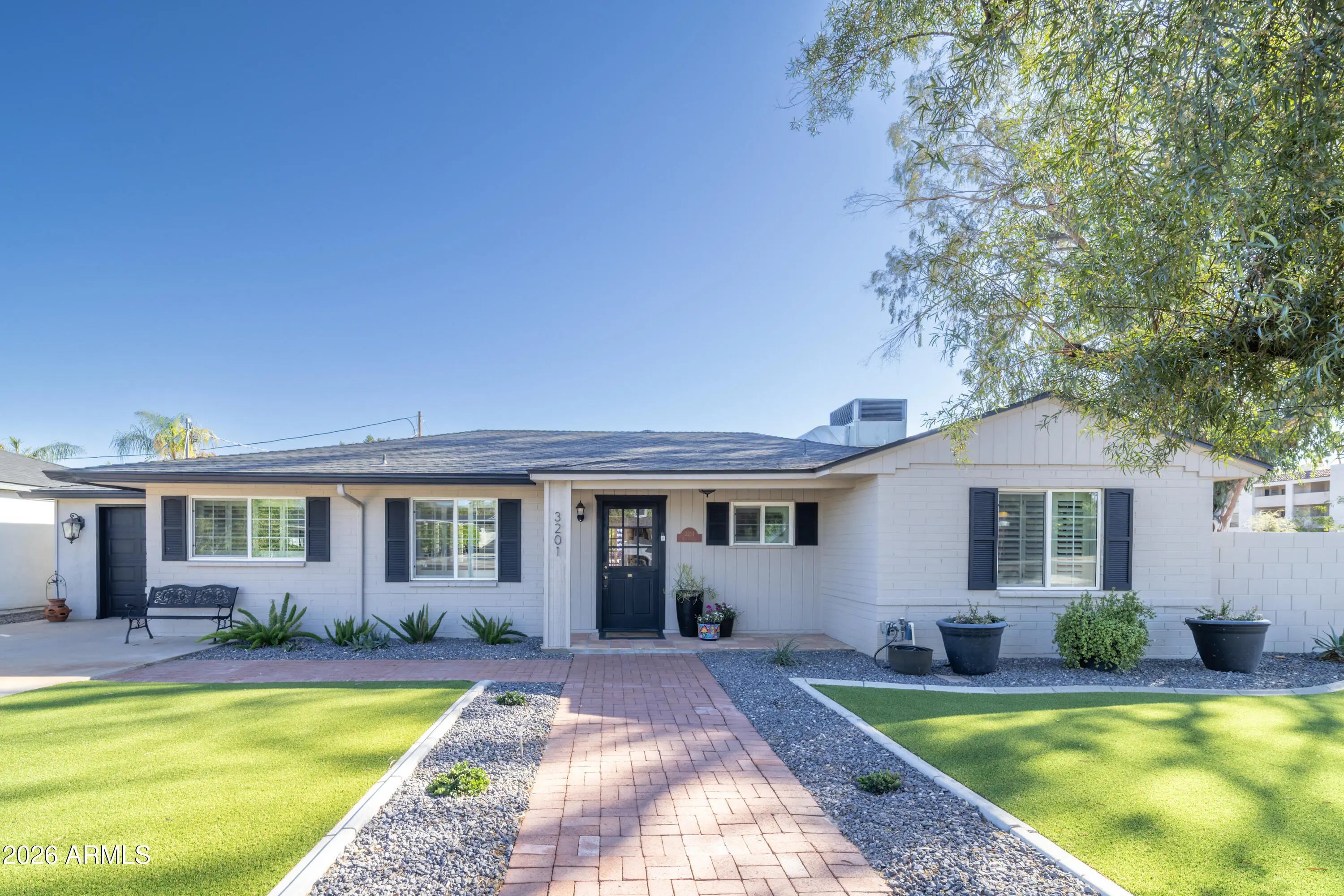 Photo of Listing #6988147