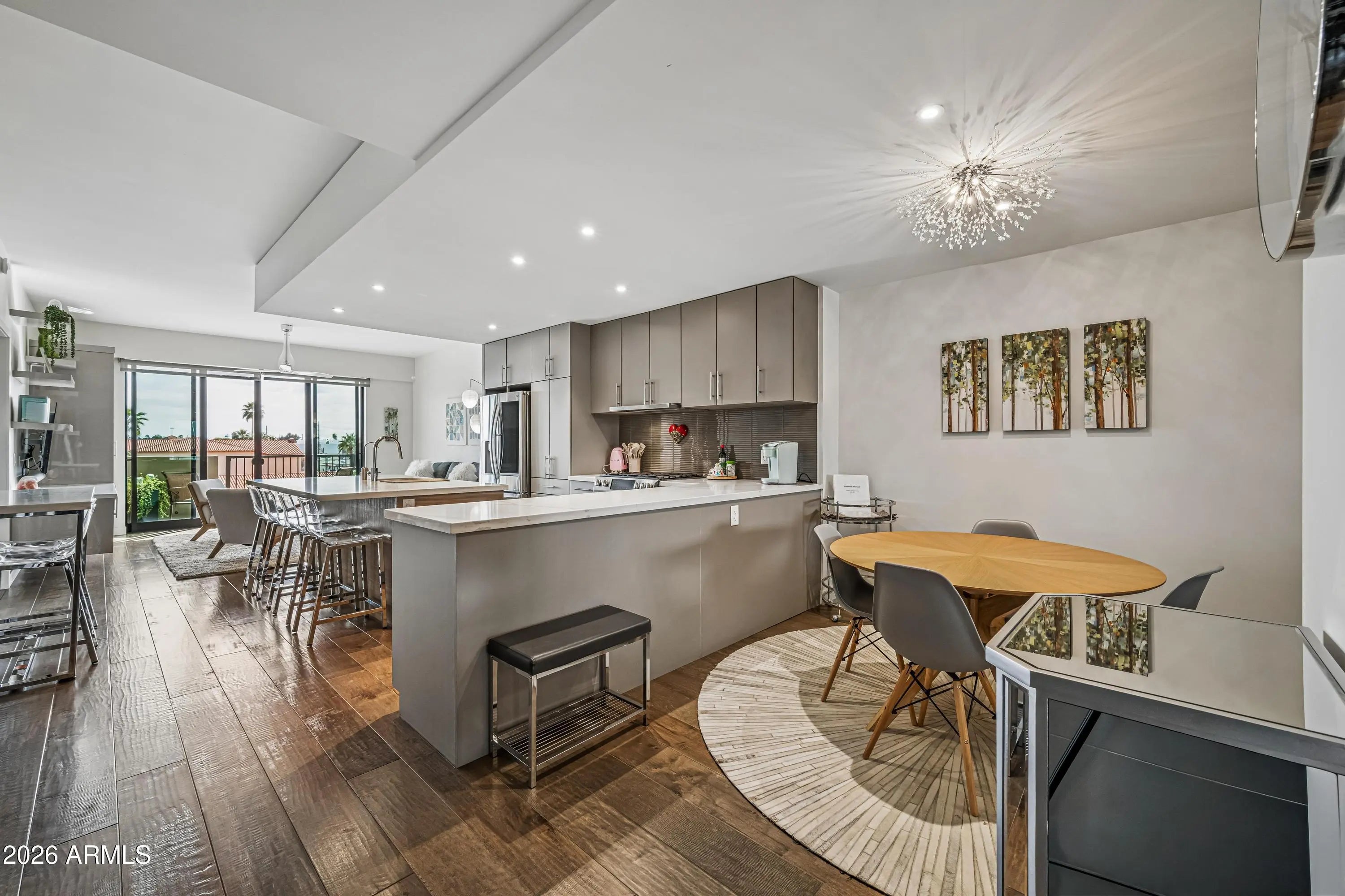 Photo of Listing #6988141