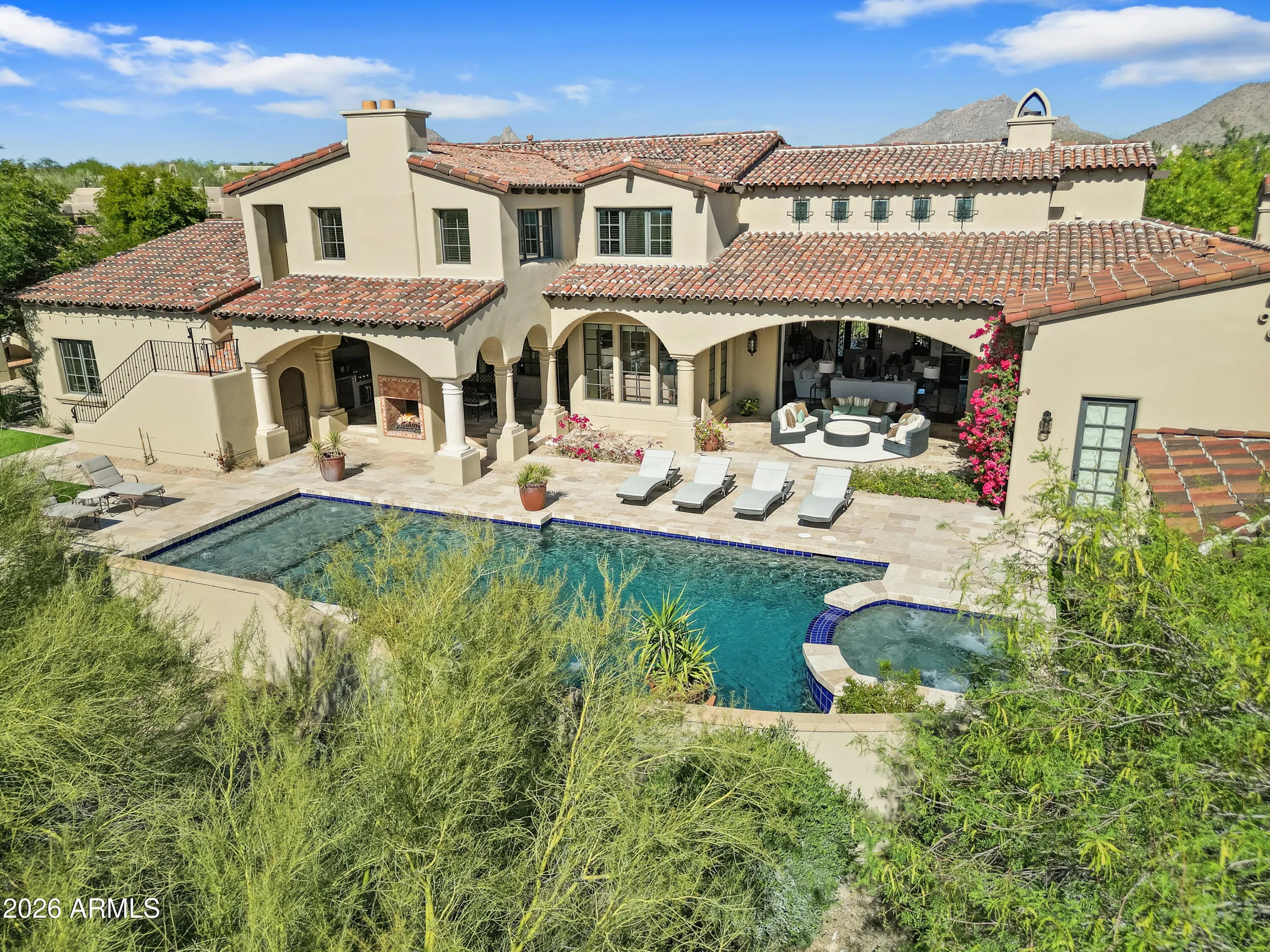 Photo of Listing #6988229