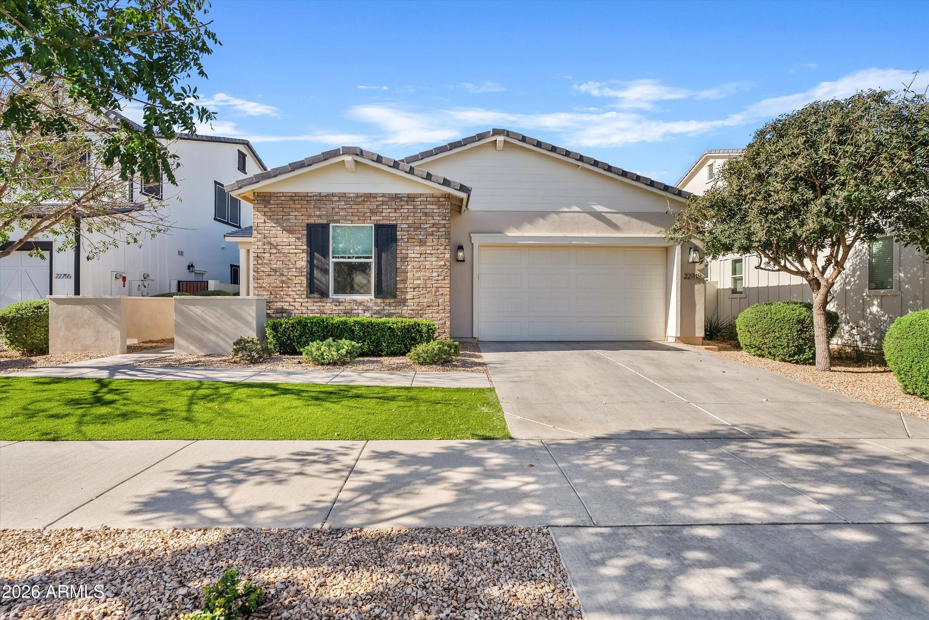 Photo of Listing #7000741