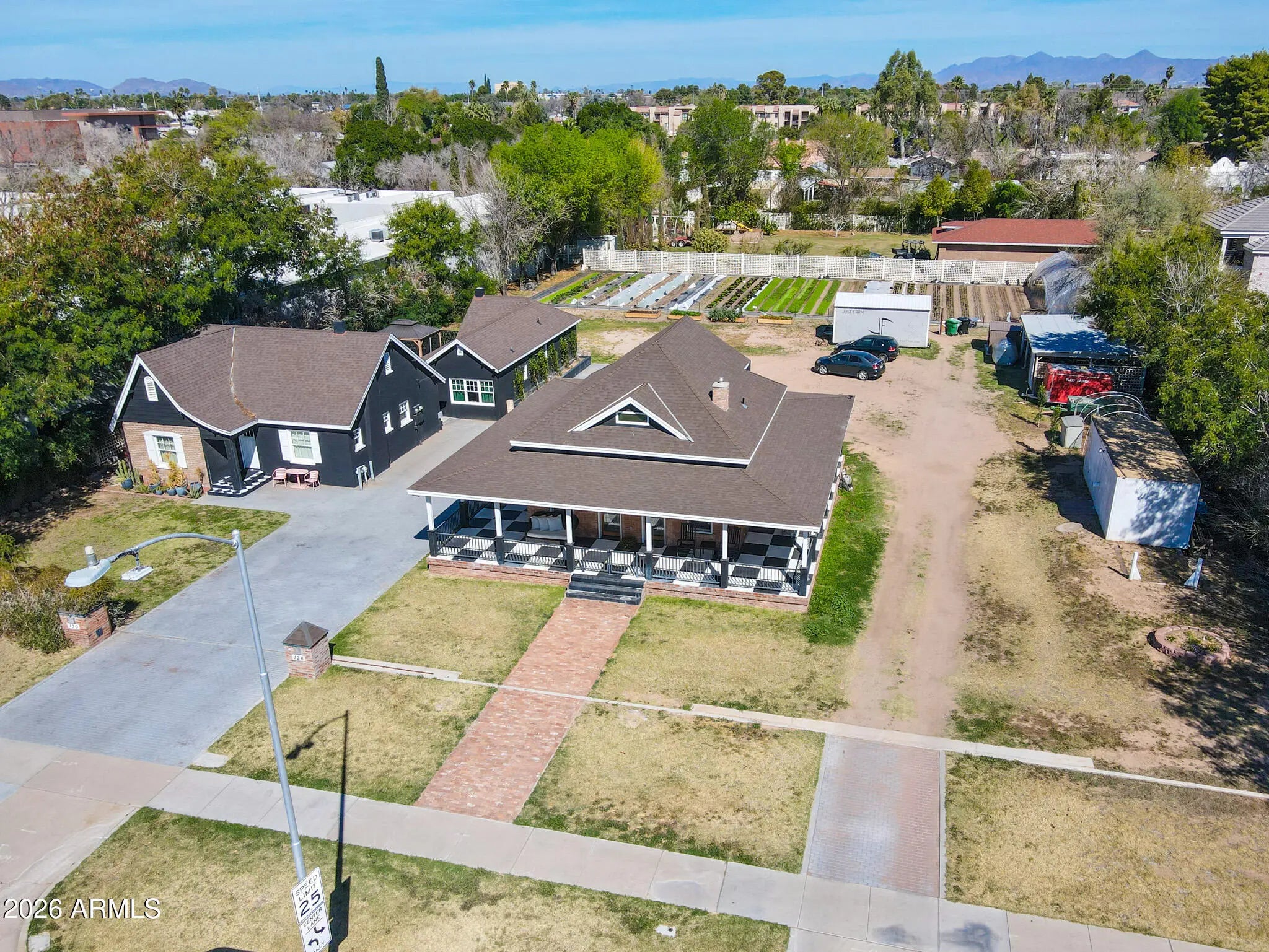 Photo of Listing #6990553