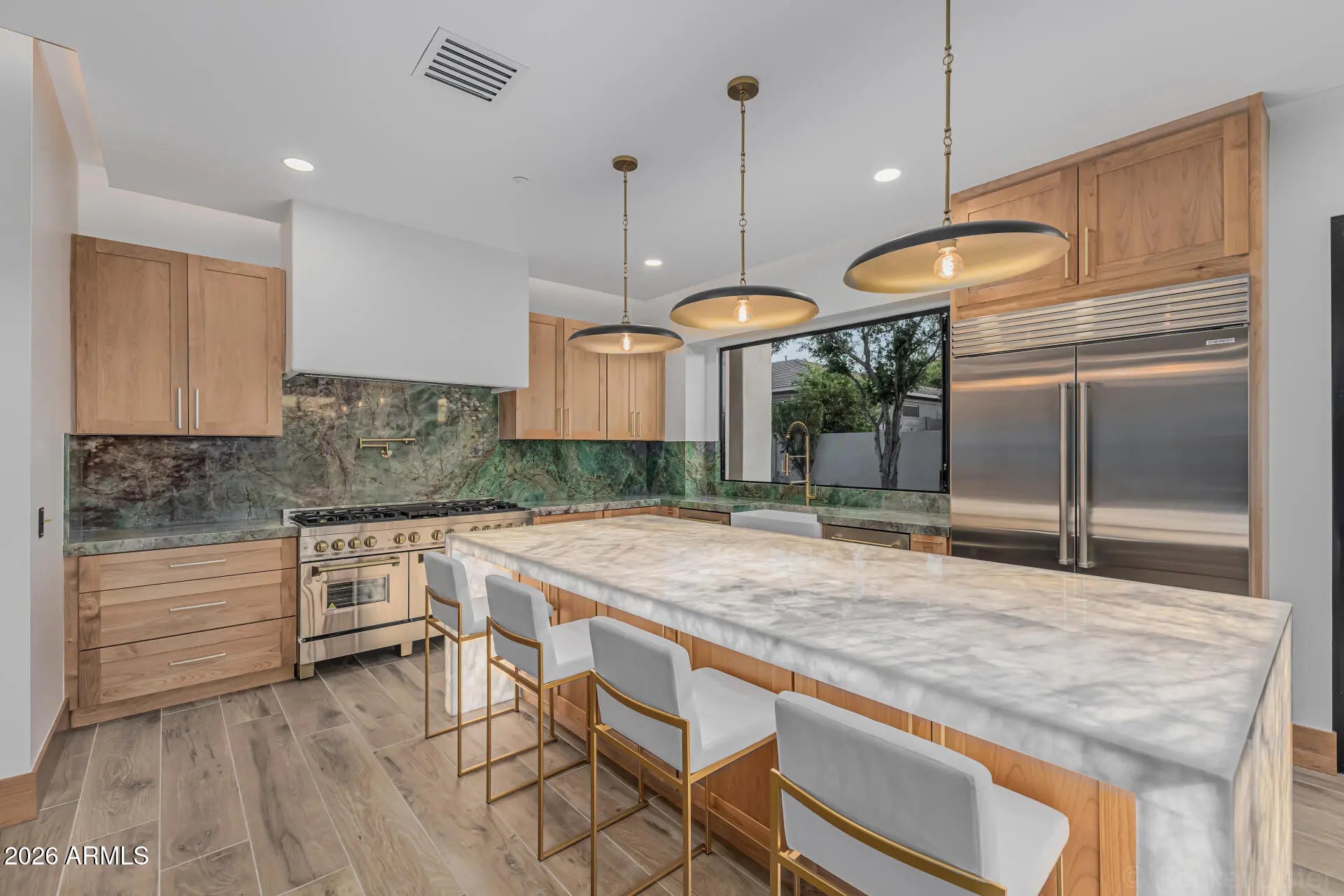 Photo of Listing #6998619